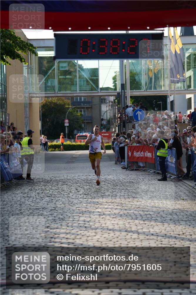 13.06.2025 - Holstenköstenlauf Felixshl http://msf.ph/oto/7951605 13.06.2025 19:38:27 Laufen 3218 meine-sportfotos.de