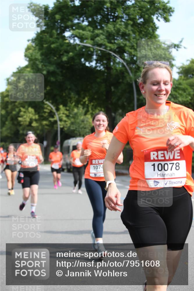 15.06.2025 - REWE Women's Run Jannik Wohlers http://msf.ph/oto/7951608 15.06.2025 09:51:06 Laufen 1074, 10078 meine-sportfotos.de