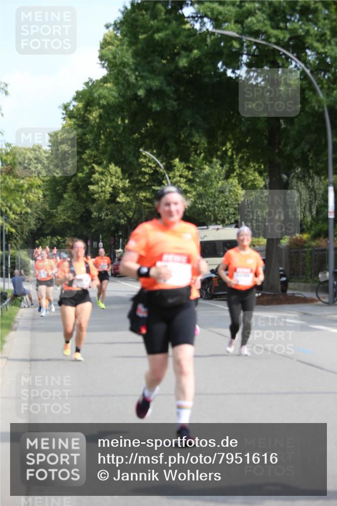 15.06.2025 - REWE Women's Run Jannik Wohlers http://msf.ph/oto/7951616 15.06.2025 09:51:07 Laufen  meine-sportfotos.de