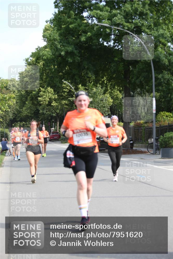 15.06.2025 - REWE Women's Run Jannik Wohlers http://msf.ph/oto/7951620 15.06.2025 09:51:07 Laufen 10035, 10489 meine-sportfotos.de