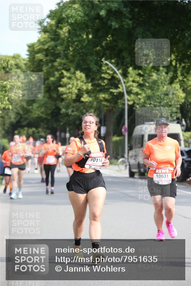 15.06.2025 - REWE Women's Run Jannik Wohlers http://msf.ph/oto/7951635 15.06.2025 09:51:09 Laufen 10114, 10631 meine-sportfotos.de