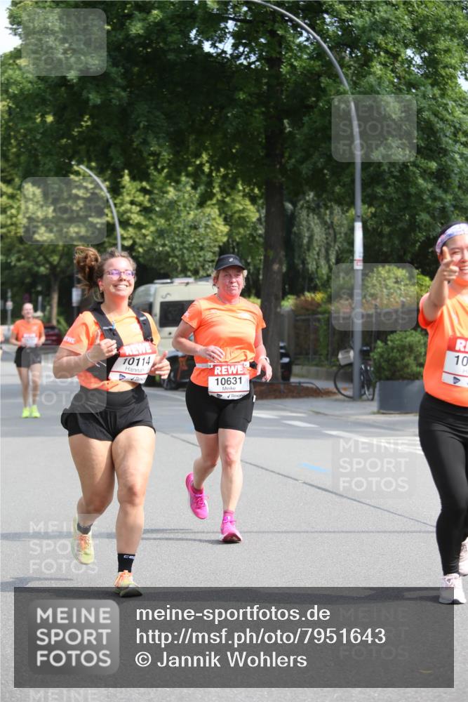15.06.2025 - REWE Women's Run Jannik Wohlers http://msf.ph/oto/7951643 15.06.2025 09:51:10 Laufen 10631, 10114, 4 meine-sportfotos.de