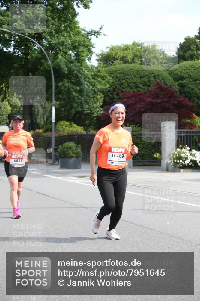 15.06.2025 - REWE Women's Run Jannik Wohlers http://msf.ph/oto/7951645 15.06.2025 09:51:10 Laufen 10631, 10489 meine-sportfotos.de