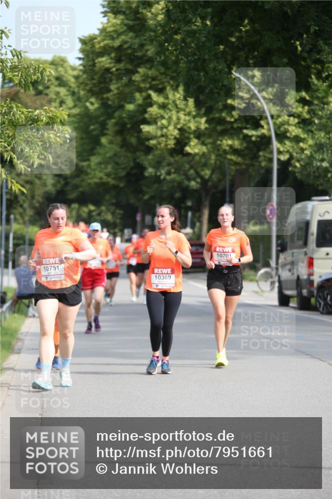 15.06.2025 - REWE Women's Run Jannik Wohlers http://msf.ph/oto/7951661 15.06.2025 09:51:13 Laufen 10751, 10369, 10701 meine-sportfotos.de