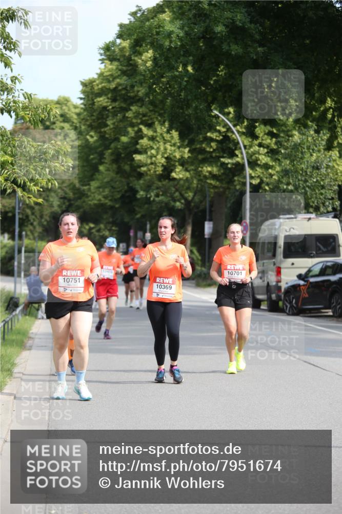 15.06.2025 - REWE Women's Run Jannik Wohlers http://msf.ph/oto/7951674 15.06.2025 09:51:14 Laufen 10409, 10751, 10369, 10701 meine-sportfotos.de