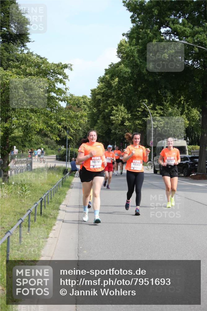 15.06.2025 - REWE Women's Run Jannik Wohlers http://msf.ph/oto/7951693 15.06.2025 09:51:15 Laufen 10701, 10409, 10751, 10369 meine-sportfotos.de