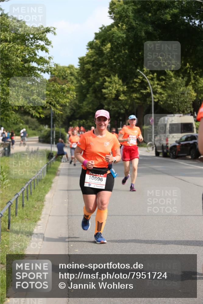 15.06.2025 - REWE Women's Run Jannik Wohlers http://msf.ph/oto/7951724 15.06.2025 09:51:18 Laufen 10696 meine-sportfotos.de