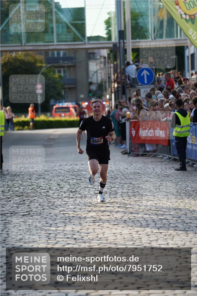 13.06.2025 - Holstenköstenlauf Felixshl http://msf.ph/oto/7951752 13.06.2025 19:38:57 Laufen 2682 meine-sportfotos.de