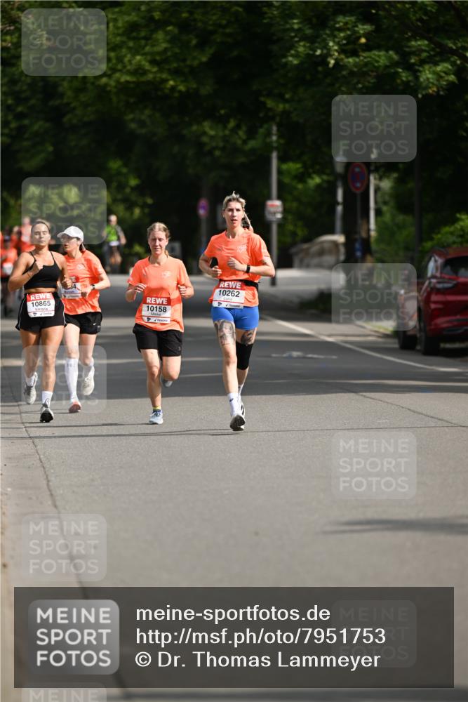 15.06.2025 - REWE Women's Run Dr. Thomas Lammeyer http://msf.ph/oto/7951753 15.06.2025 09:38:06 Laufen 10262, 10865, 10158 meine-sportfotos.de