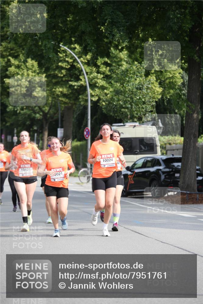 15.06.2025 - REWE Women's Run Jannik Wohlers http://msf.ph/oto/7951761 15.06.2025 09:51:23 Laufen 10428, 5021, 10024 meine-sportfotos.de