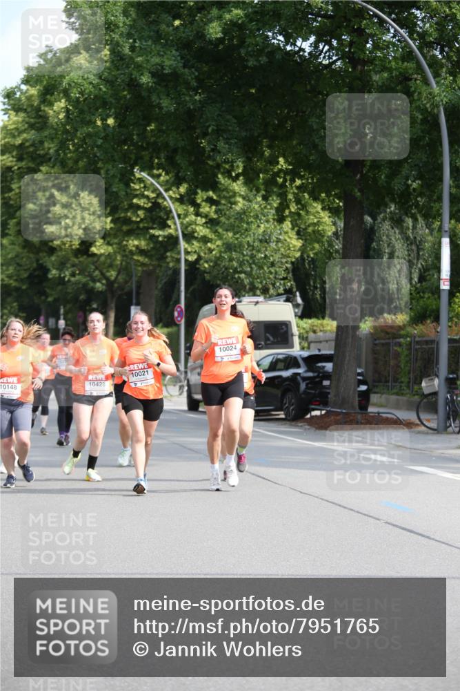 15.06.2025 - REWE Women's Run Jannik Wohlers http://msf.ph/oto/7951765 15.06.2025 09:51:24 Laufen 10148, 10024, 1023, 10021, 10428 meine-sportfotos.de