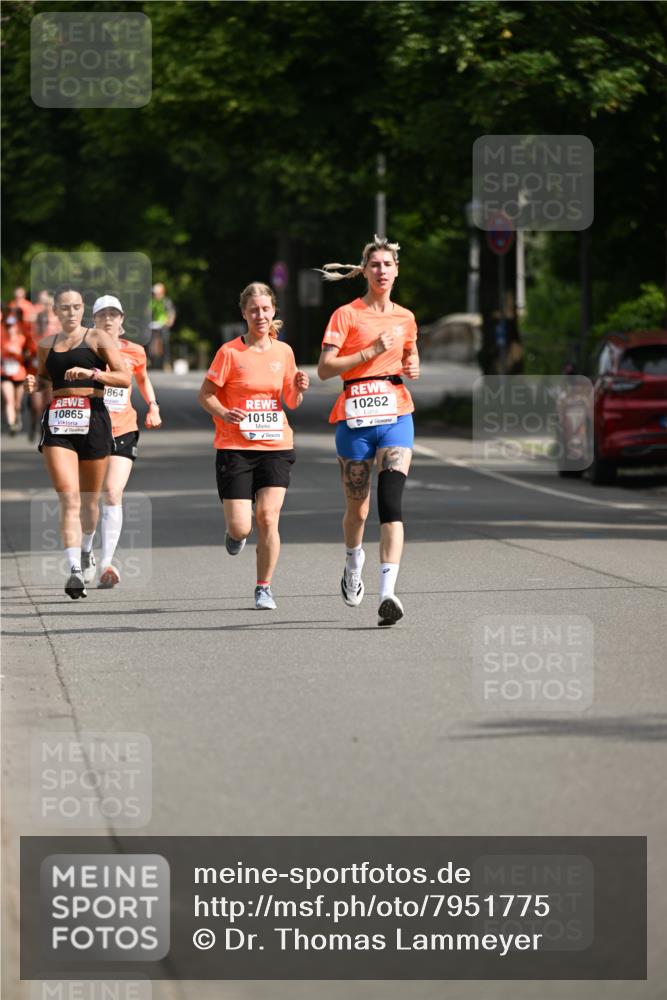 15.06.2025 - REWE Women's Run Dr. Thomas Lammeyer http://msf.ph/oto/7951775 15.06.2025 09:38:07 Laufen 864, 10865, 10158, 10262 meine-sportfotos.de