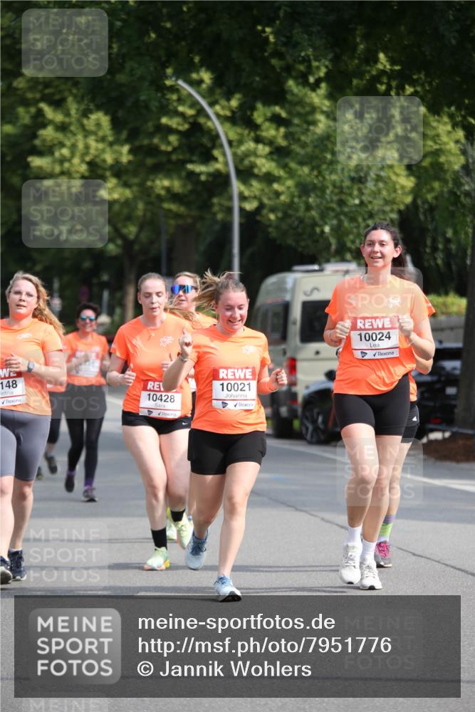 15.06.2025 - REWE Women's Run Jannik Wohlers http://msf.ph/oto/7951776 15.06.2025 09:51:25 Laufen 148, 10021, 10428, 10024 meine-sportfotos.de