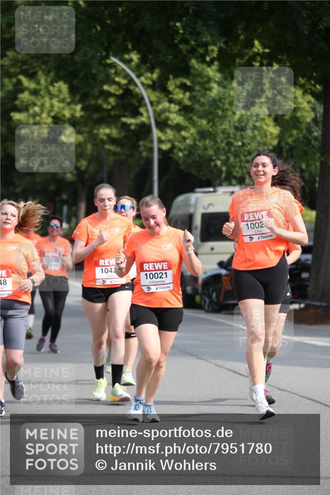 15.06.2025 - REWE Women's Run Jannik Wohlers http://msf.ph/oto/7951780 15.06.2025 09:51:25 Laufen 18, 1042, 10021, 1002 meine-sportfotos.de