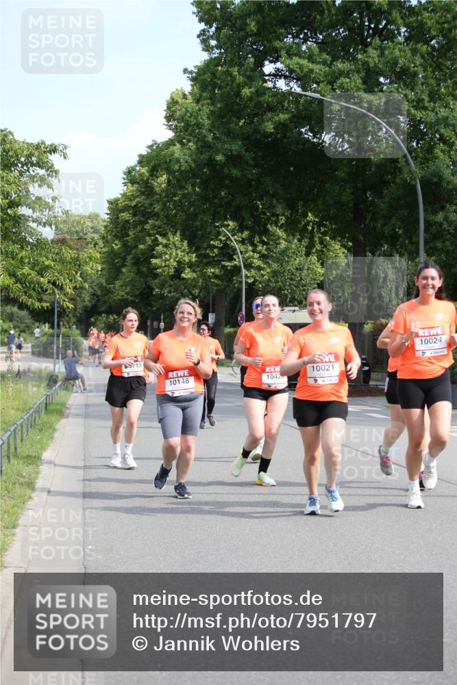 15.06.2025 - REWE Women's Run Jannik Wohlers http://msf.ph/oto/7951797 15.06.2025 09:51:27 Laufen 713, 10021, 10148, 1042, 10024 meine-sportfotos.de