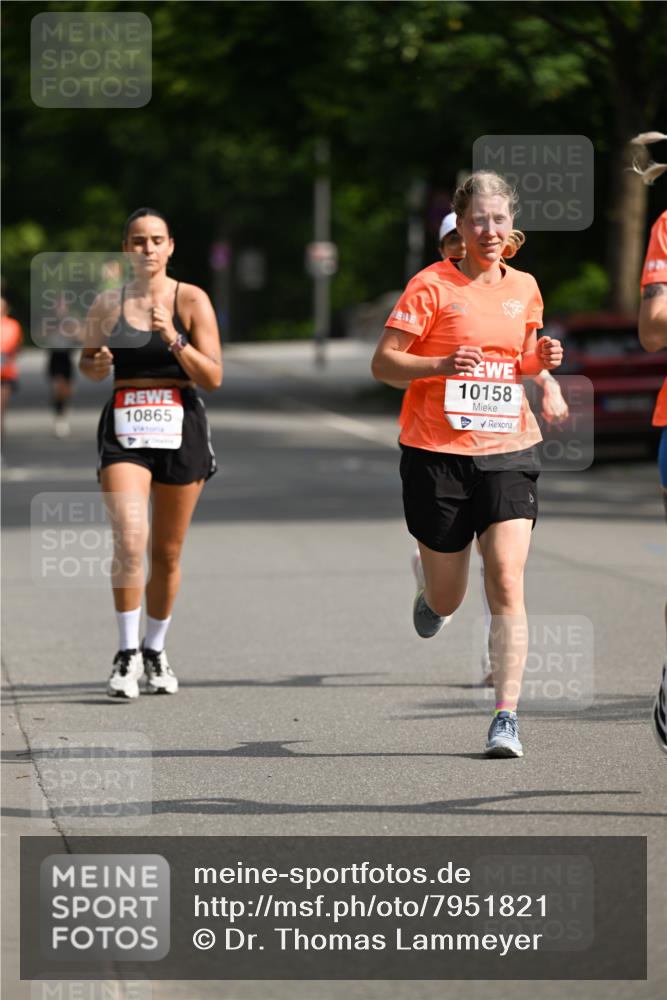 15.06.2025 - REWE Women's Run Dr. Thomas Lammeyer http://msf.ph/oto/7951821 15.06.2025 09:38:11 Laufen 10865, 10158 meine-sportfotos.de