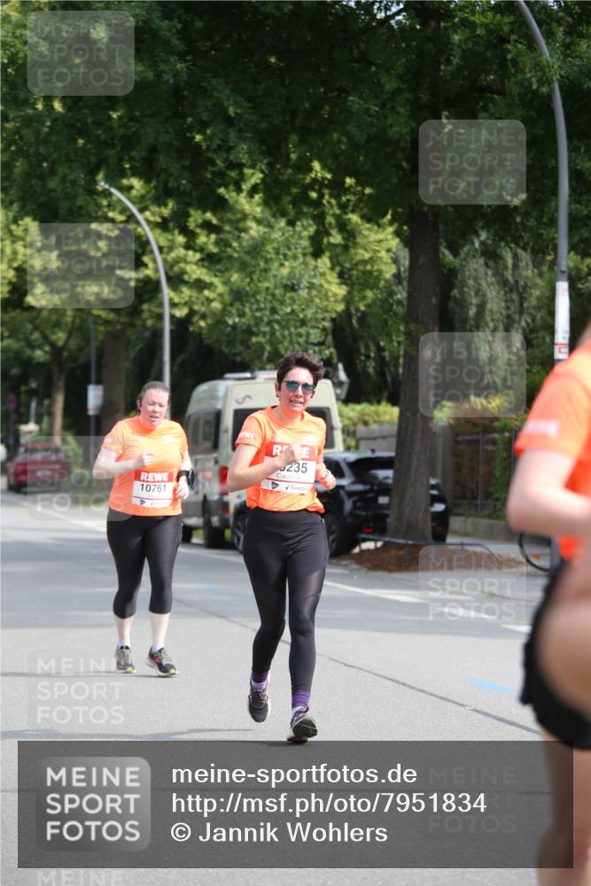 15.06.2025 - REWE Women's Run Jannik Wohlers http://msf.ph/oto/7951834 15.06.2025 09:51:30 Laufen 10761, 235 meine-sportfotos.de