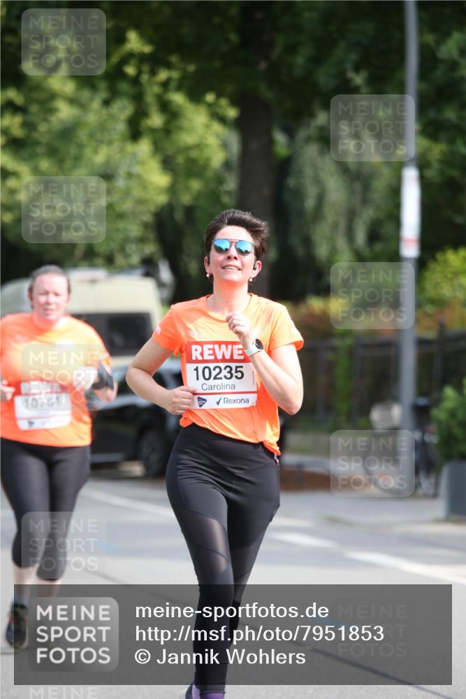 15.06.2025 - REWE Women's Run Jannik Wohlers http://msf.ph/oto/7951853 15.06.2025 09:51:31 Laufen 10, 61, 10235 meine-sportfotos.de