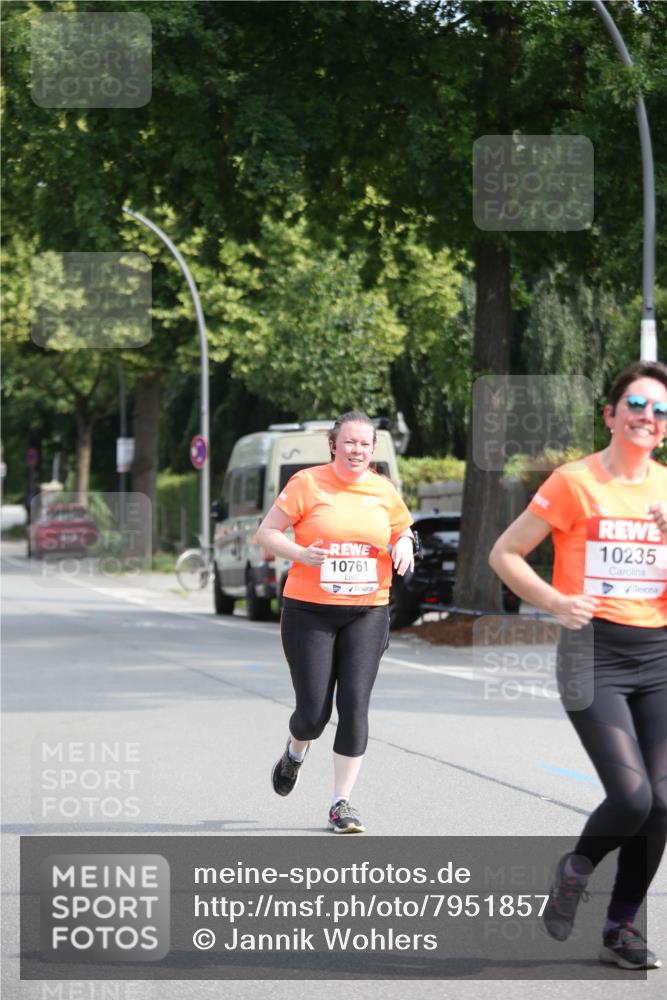 15.06.2025 - REWE Women's Run Jannik Wohlers http://msf.ph/oto/7951857 15.06.2025 09:51:32 Laufen 10761, 10235 meine-sportfotos.de