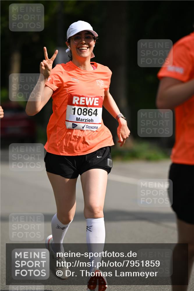 15.06.2025 - REWE Women's Run Dr. Thomas Lammeyer http://msf.ph/oto/7951859 15.06.2025 09:38:13 Laufen 10864 meine-sportfotos.de