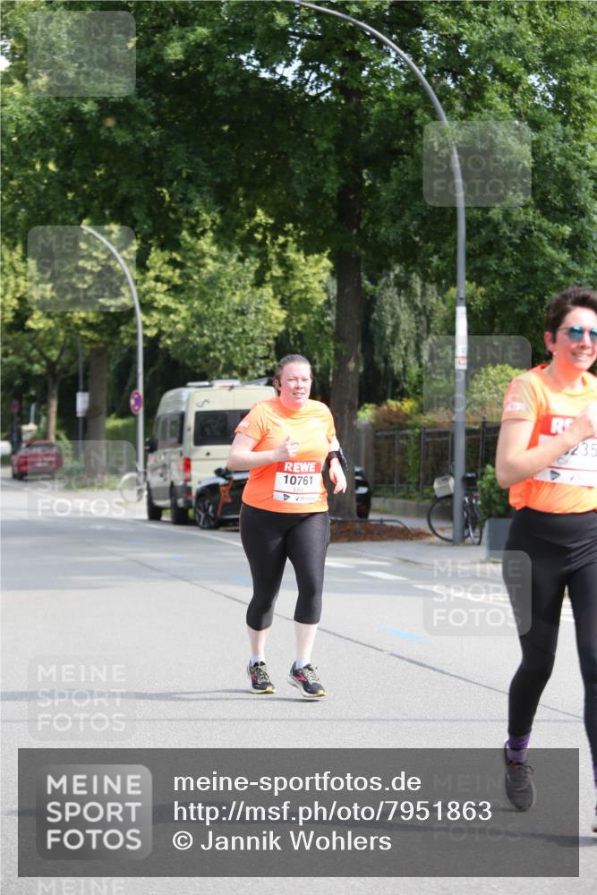 15.06.2025 - REWE Women's Run Jannik Wohlers http://msf.ph/oto/7951863 15.06.2025 09:51:32 Laufen 10761 meine-sportfotos.de