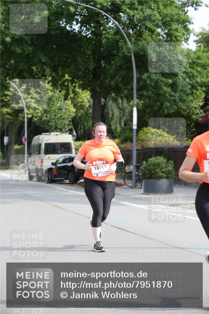 15.06.2025 - REWE Women's Run Jannik Wohlers http://msf.ph/oto/7951870 15.06.2025 09:51:33 Laufen 10761 meine-sportfotos.de