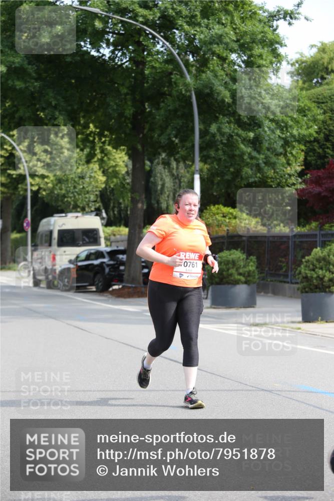 15.06.2025 - REWE Women's Run Jannik Wohlers http://msf.ph/oto/7951878 15.06.2025 09:51:33 Laufen 0761 meine-sportfotos.de