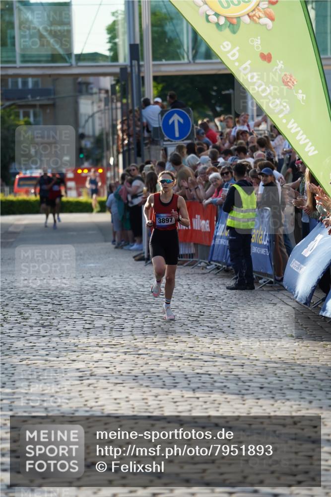 13.06.2025 - Holstenköstenlauf Felixshl http://msf.ph/oto/7951893 13.06.2025 19:39:07 Laufen 3897 meine-sportfotos.de