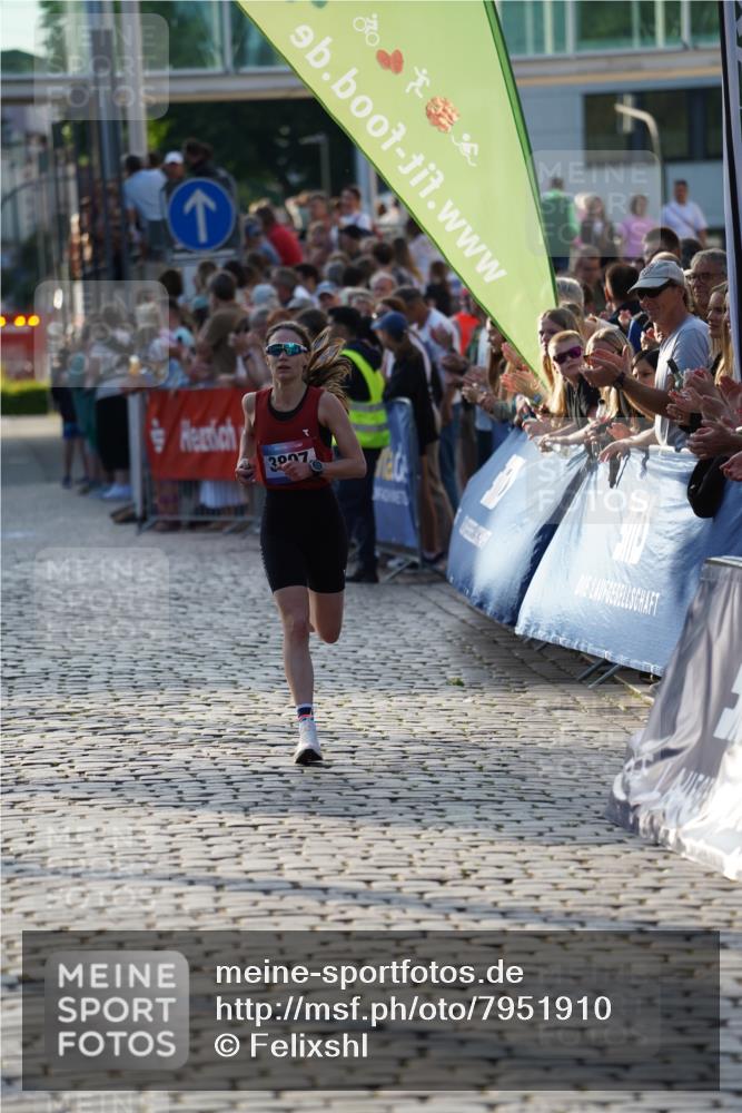 13.06.2025 - Holstenköstenlauf Felixshl http://msf.ph/oto/7951910 13.06.2025 19:39:08 Laufen 3191, 3897 meine-sportfotos.de
