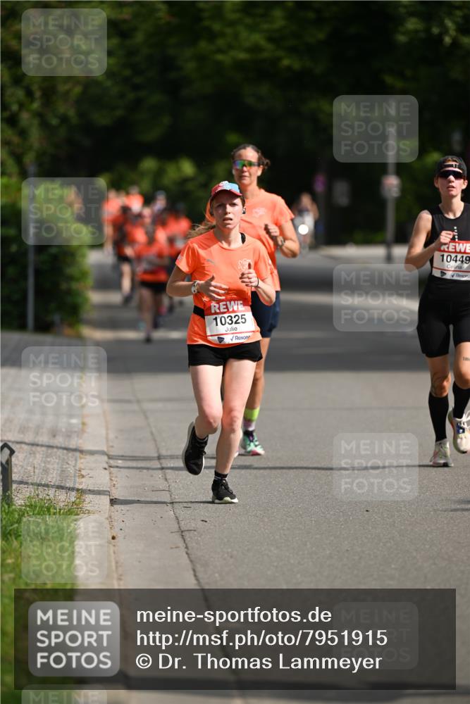 15.06.2025 - REWE Women's Run Dr. Thomas Lammeyer http://msf.ph/oto/7951915 15.06.2025 09:38:24 Laufen 10325, 10449 meine-sportfotos.de