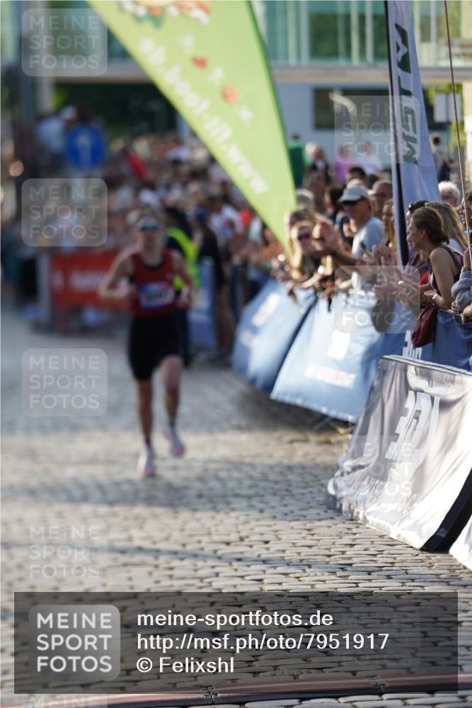 13.06.2025 - Holstenköstenlauf Felixshl http://msf.ph/oto/7951917 13.06.2025 19:39:08 Laufen 3191, 3897 meine-sportfotos.de