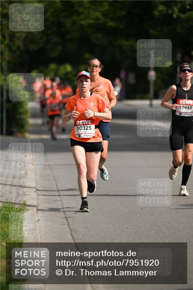 15.06.2025 - REWE Women's Run Dr. Thomas Lammeyer http://msf.ph/oto/7951920 15.06.2025 09:38:25 Laufen 10325, 10449 meine-sportfotos.de
