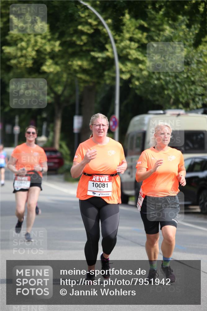 15.06.2025 - REWE Women's Run Jannik Wohlers http://msf.ph/oto/7951942 15.06.2025 09:51:47 Laufen 10081 meine-sportfotos.de