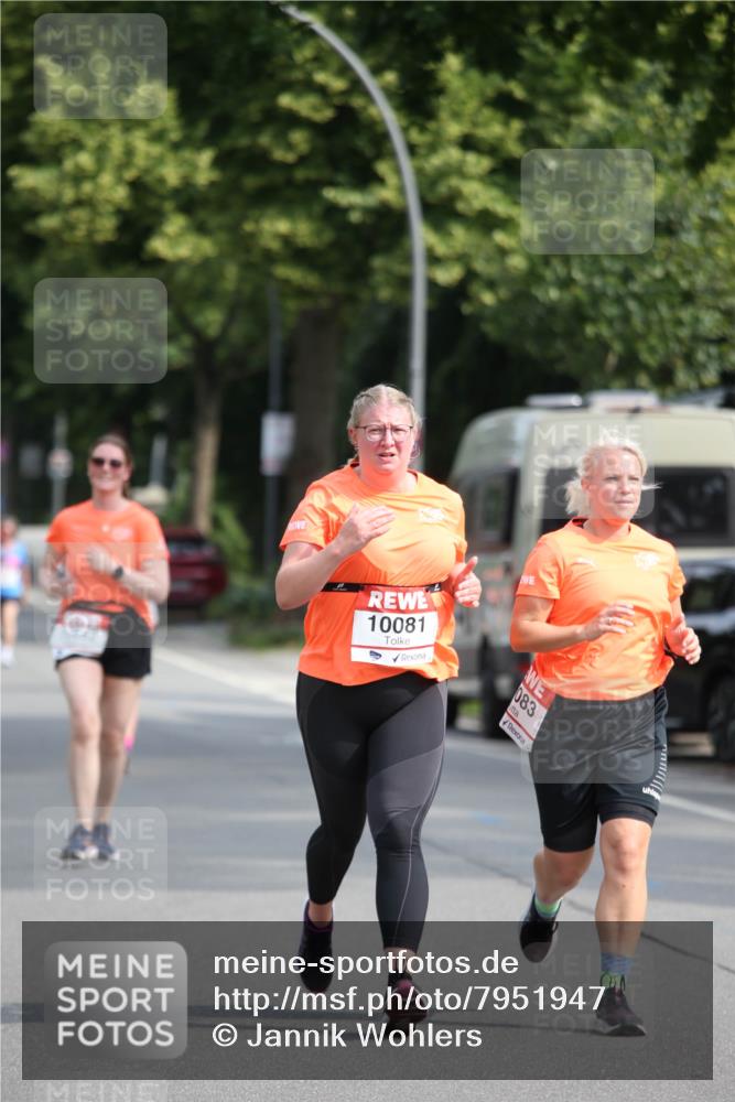 15.06.2025 - REWE Women's Run Jannik Wohlers http://msf.ph/oto/7951947 15.06.2025 09:51:47 Laufen 10081, 083 meine-sportfotos.de