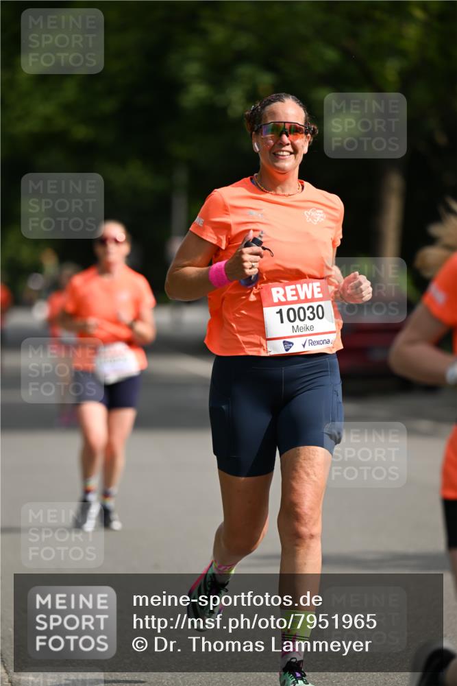 15.06.2025 - REWE Women's Run Dr. Thomas Lammeyer http://msf.ph/oto/7951965 15.06.2025 09:38:28 Laufen 10030 meine-sportfotos.de