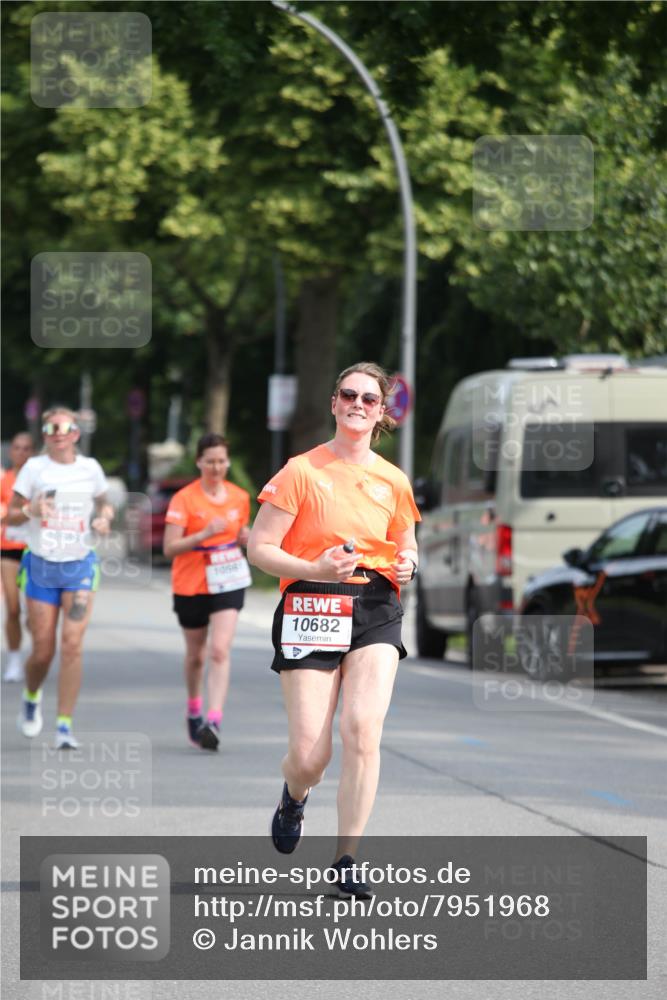 15.06.2025 - REWE Women's Run Jannik Wohlers http://msf.ph/oto/7951968 15.06.2025 09:51:50 Laufen 10682 meine-sportfotos.de