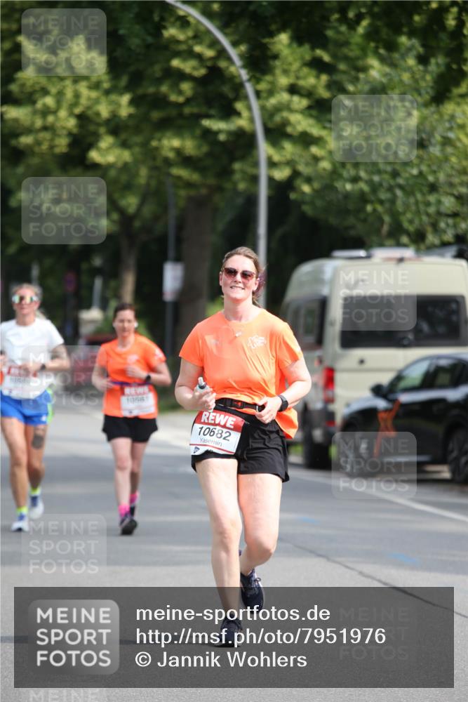 15.06.2025 - REWE Women's Run Jannik Wohlers http://msf.ph/oto/7951976 15.06.2025 09:51:50 Laufen 10682 meine-sportfotos.de