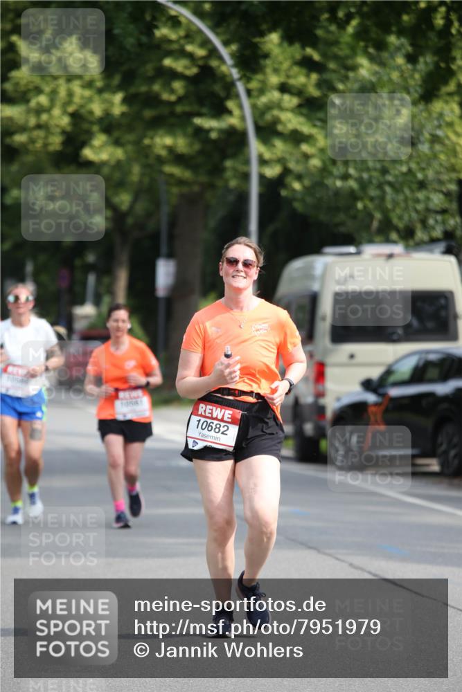 15.06.2025 - REWE Women's Run Jannik Wohlers http://msf.ph/oto/7951979 15.06.2025 09:51:50 Laufen 10682 meine-sportfotos.de