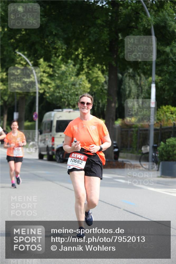 15.06.2025 - REWE Women's Run Jannik Wohlers http://msf.ph/oto/7952013 15.06.2025 09:51:53 Laufen 10682 meine-sportfotos.de