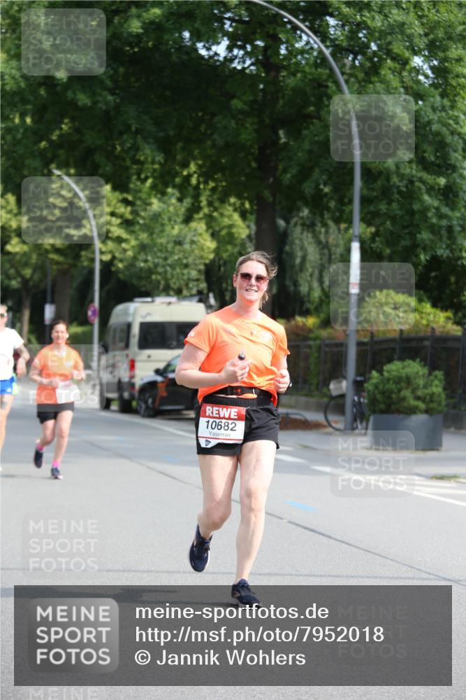 15.06.2025 - REWE Women's Run Jannik Wohlers http://msf.ph/oto/7952018 15.06.2025 09:51:53 Laufen 10682 meine-sportfotos.de