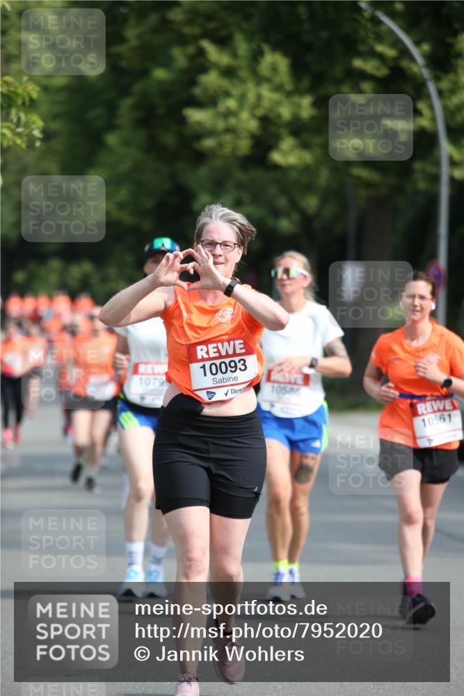 15.06.2025 - REWE Women's Run Jannik Wohlers http://msf.ph/oto/7952020 15.06.2025 09:51:54 Laufen 1079, 105 meine-sportfotos.de