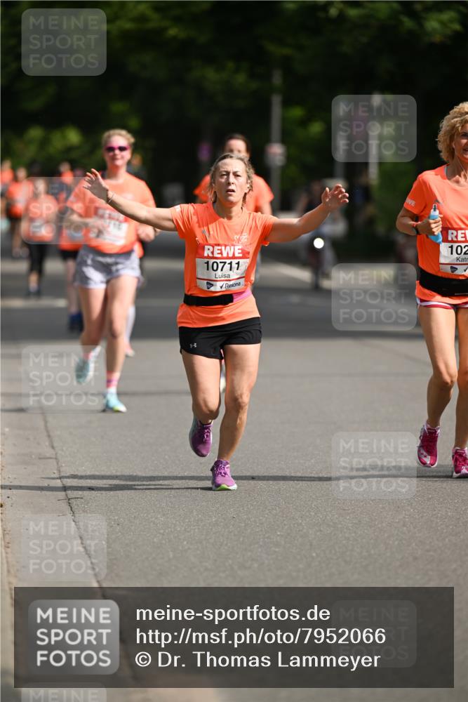 15.06.2025 - REWE Women's Run Dr. Thomas Lammeyer http://msf.ph/oto/7952066 15.06.2025 09:38:35 Laufen 10711 meine-sportfotos.de