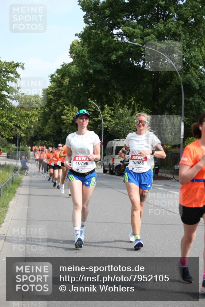15.06.2025 - REWE Women's Run Jannik Wohlers http://msf.ph/oto/7952105 15.06.2025 09:51:59 Laufen 10799, 10586 meine-sportfotos.de