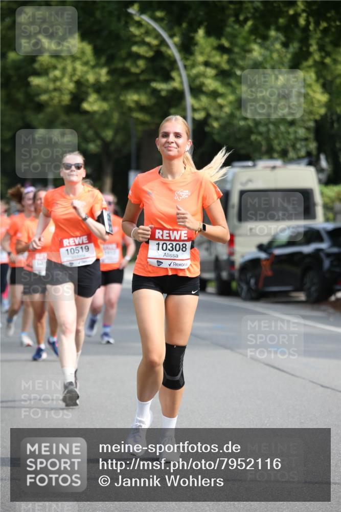 15.06.2025 - REWE Women's Run Jannik Wohlers http://msf.ph/oto/7952116 15.06.2025 09:52:01 Laufen 10519, 10308 meine-sportfotos.de