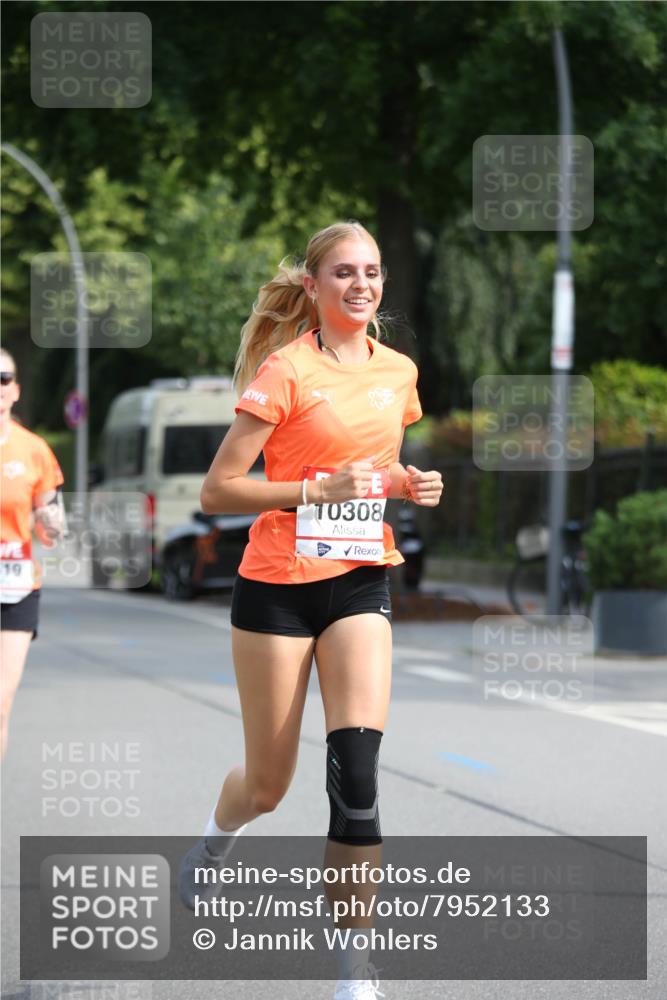 15.06.2025 - REWE Women's Run Jannik Wohlers http://msf.ph/oto/7952133 15.06.2025 09:52:03 Laufen 19, 10308 meine-sportfotos.de
