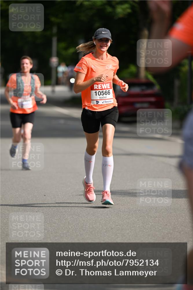 15.06.2025 - REWE Women's Run Dr. Thomas Lammeyer http://msf.ph/oto/7952134 15.06.2025 09:38:40 Laufen 10566 meine-sportfotos.de