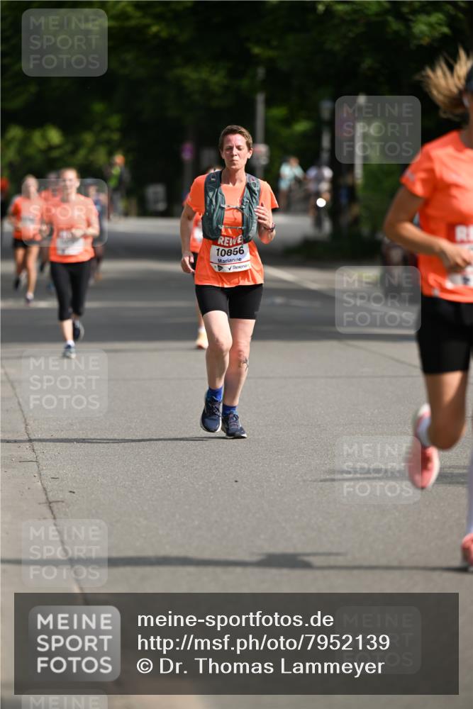 15.06.2025 - REWE Women's Run Dr. Thomas Lammeyer http://msf.ph/oto/7952139 15.06.2025 09:38:41 Laufen 10856 meine-sportfotos.de