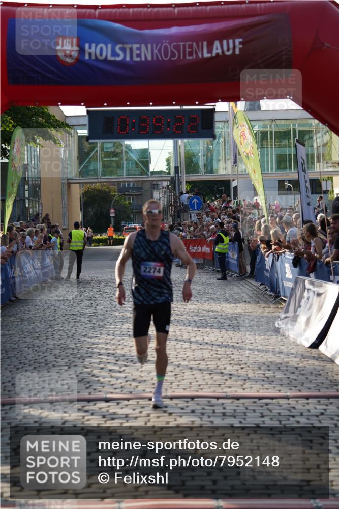 13.06.2025 - Holstenköstenlauf Felixshl http://msf.ph/oto/7952148 13.06.2025 19:39:21 Laufen 2274, 2403 meine-sportfotos.de