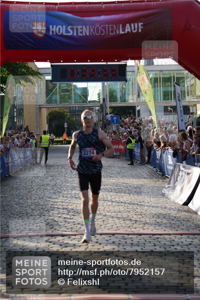 13.06.2025 - Holstenköstenlauf Felixshl http://msf.ph/oto/7952157 13.06.2025 19:39:21 Laufen 2274, 2403 meine-sportfotos.de