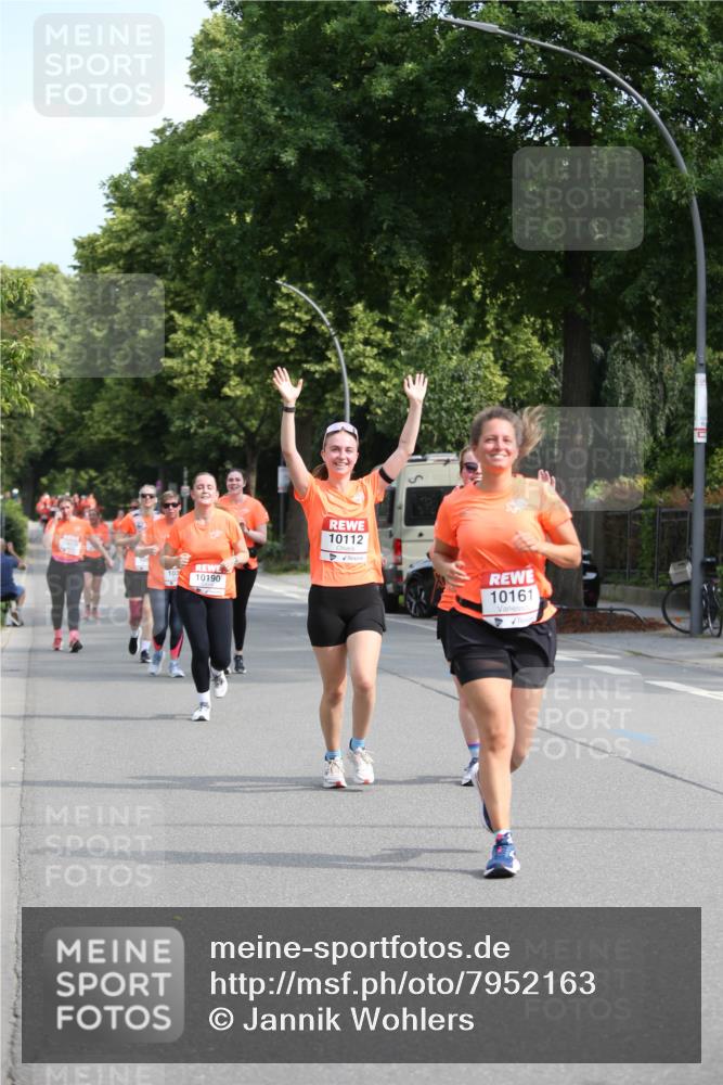15.06.2025 - REWE Women's Run Jannik Wohlers http://msf.ph/oto/7952163 15.06.2025 09:52:06 Laufen 10161 meine-sportfotos.de